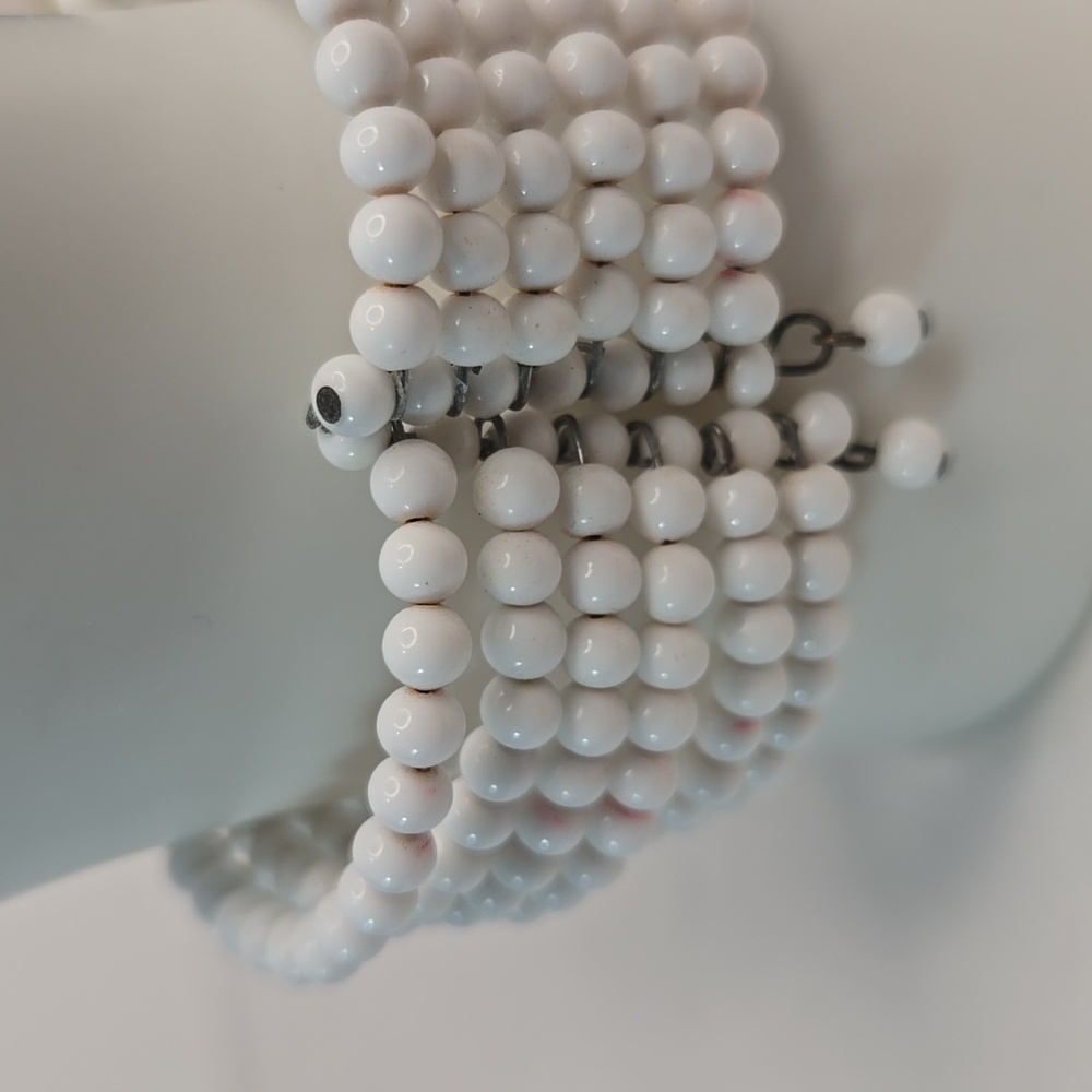Vintage Retro MCM White Milkglass Wired Beaded Wrap Cuff Bracelet - Picture 3 of 6